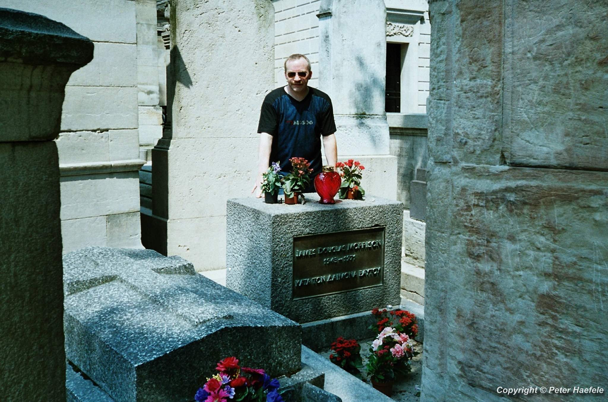 Das Grab von Jim Morrison - Père Lachaise, Paris, Frankreich - © Peter Haefele Fotografie