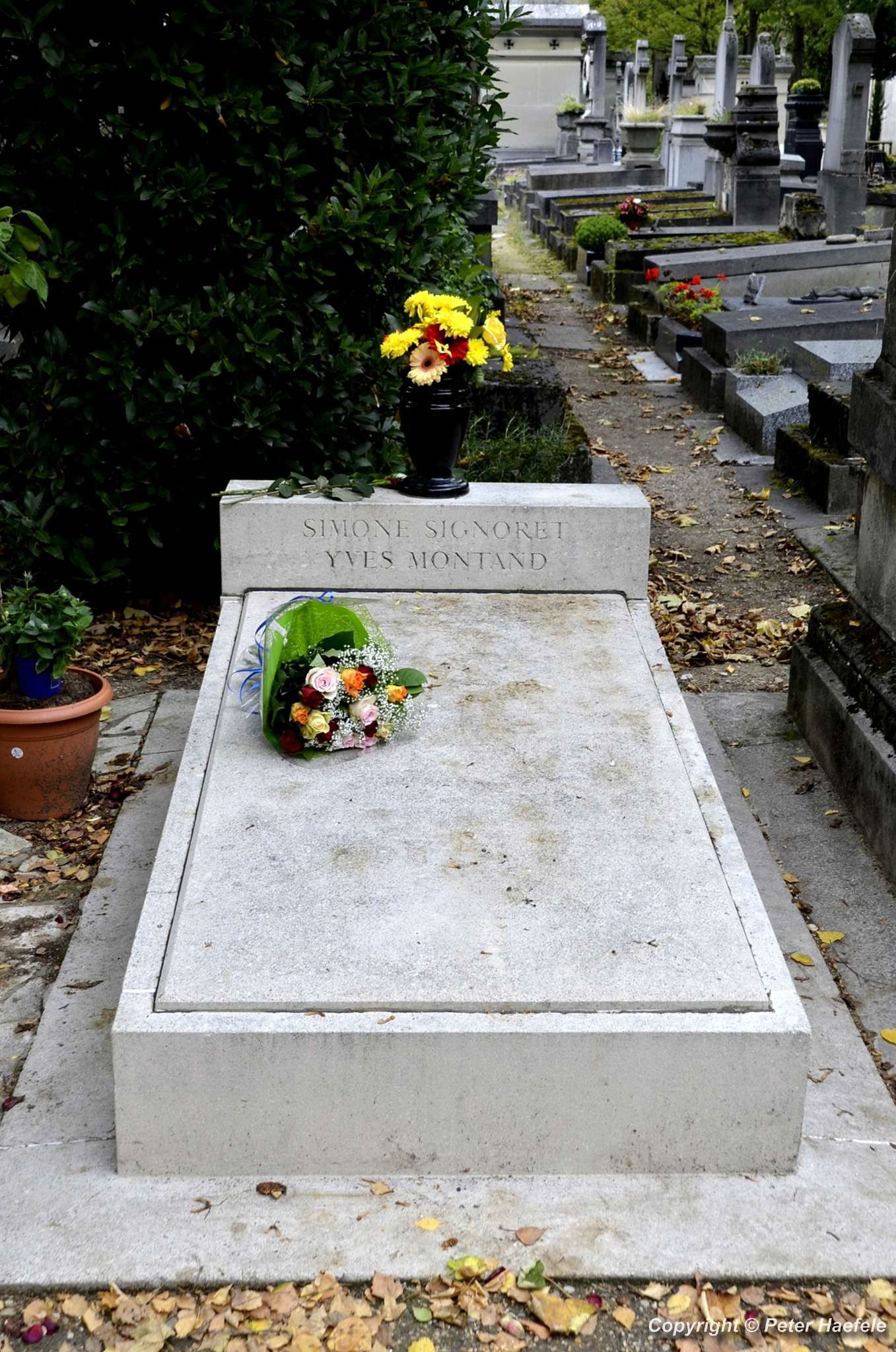 Das Grab von Simone Signoret und Yves Montand  - Père Lachaise, Paris, Frankreich -  © Peter Haefele Fotografie